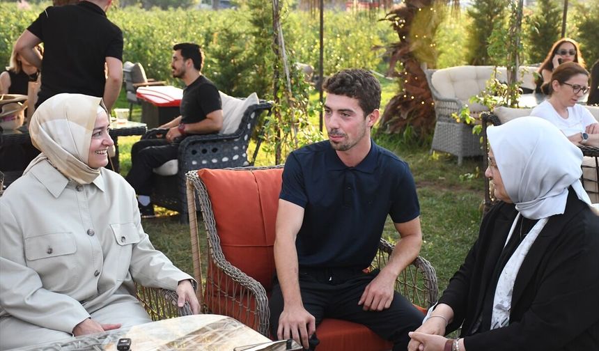 AK Parti Genel Başkan Yardımcısı Kaya, Düzce'de ziyaretlerde bulundu
