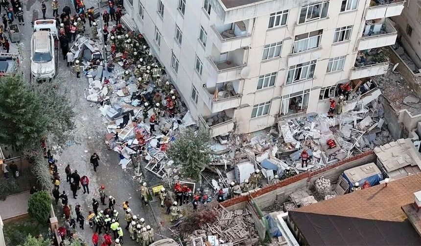 Maltepe'de 7 katlı binada kısmi çökme meydana geldi