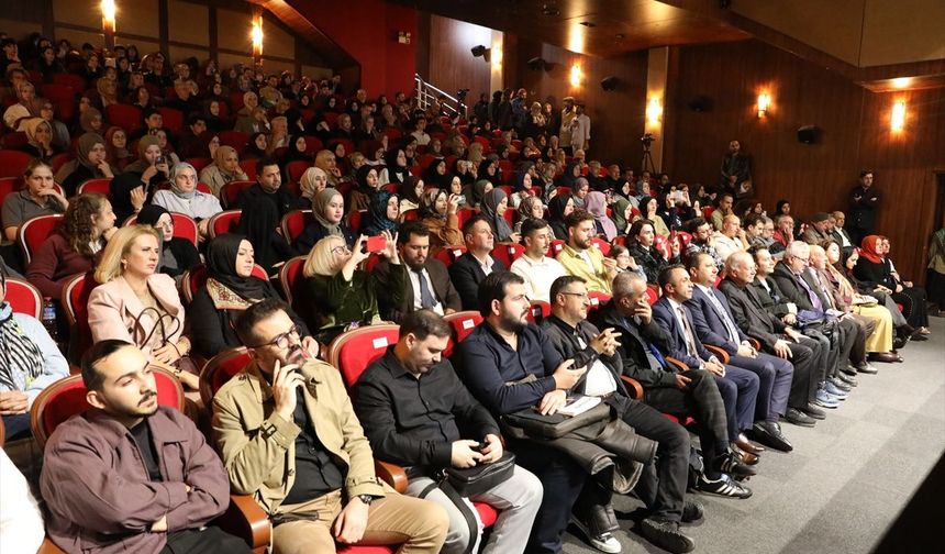 Sakarya'da '25. Uluslararası Sapanca Şiir Akşamları' başladı