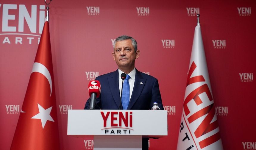 Yeni Parti Genel Başkanı Özel, TİP Genel Başkanı Baş ile görüştü: