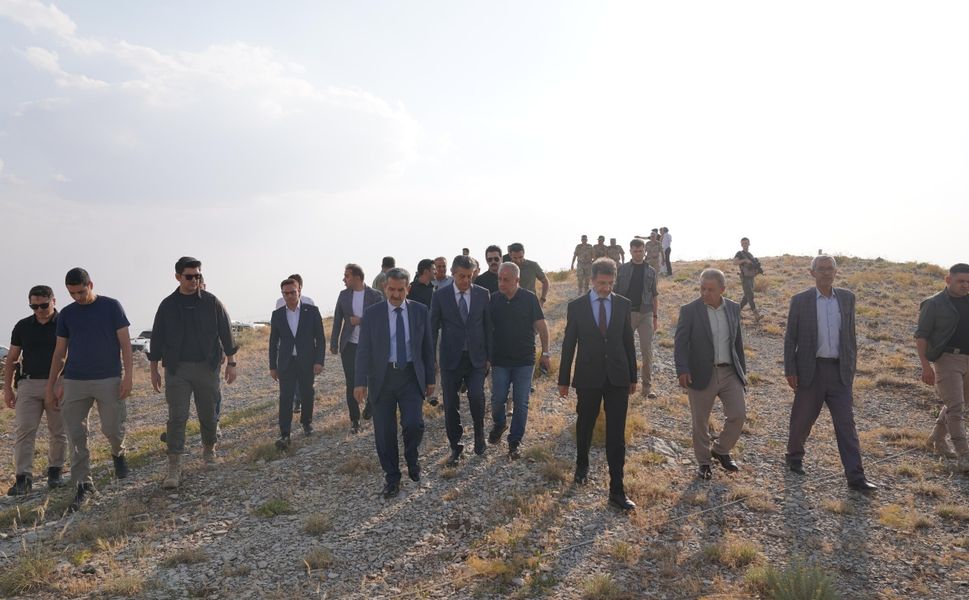 Şırnak Valisi Ekici, Cudi Dağı Sefine bölgesinde incelemelerde bulundu