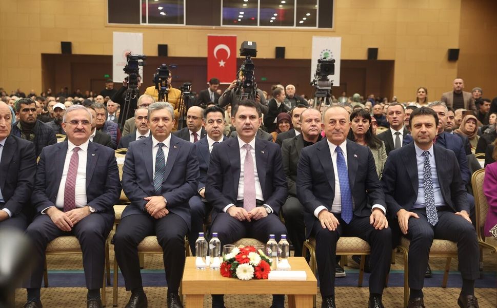 Bakan Kurum, Antalya'da 'Ev Sahibi Türkiye Kura Çekim Töreni'nde konuştu: