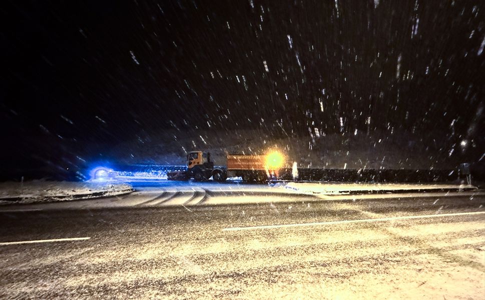 D-655 Batı Karadeniz Bağlantı Yolu'nun Düzce kesiminde kar yağışı etkili oluyor
