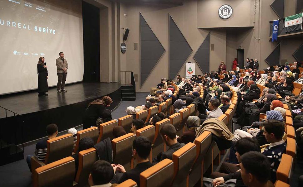 "Surreal Suriye" belgeseli, Bursa'da gösterime sunuldu