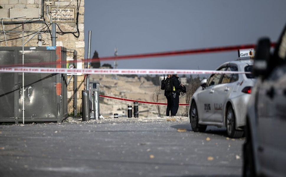 İran'ın misillemesi sırasında bir füze parçası, Doğu Kudüs'ün Eski Şehir bölgesine düştü