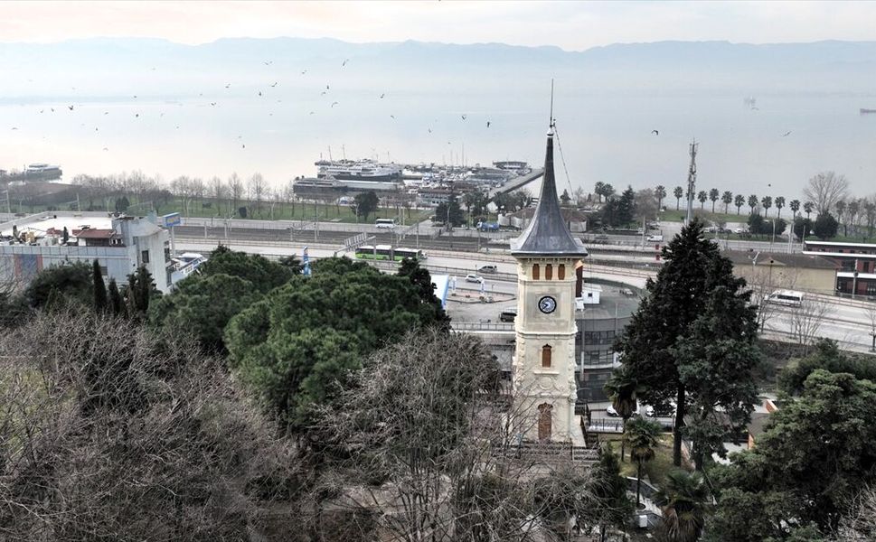 Kocaeli'nin simgelerinden tarihi saat kulesinin restorasyonu tamamlandı