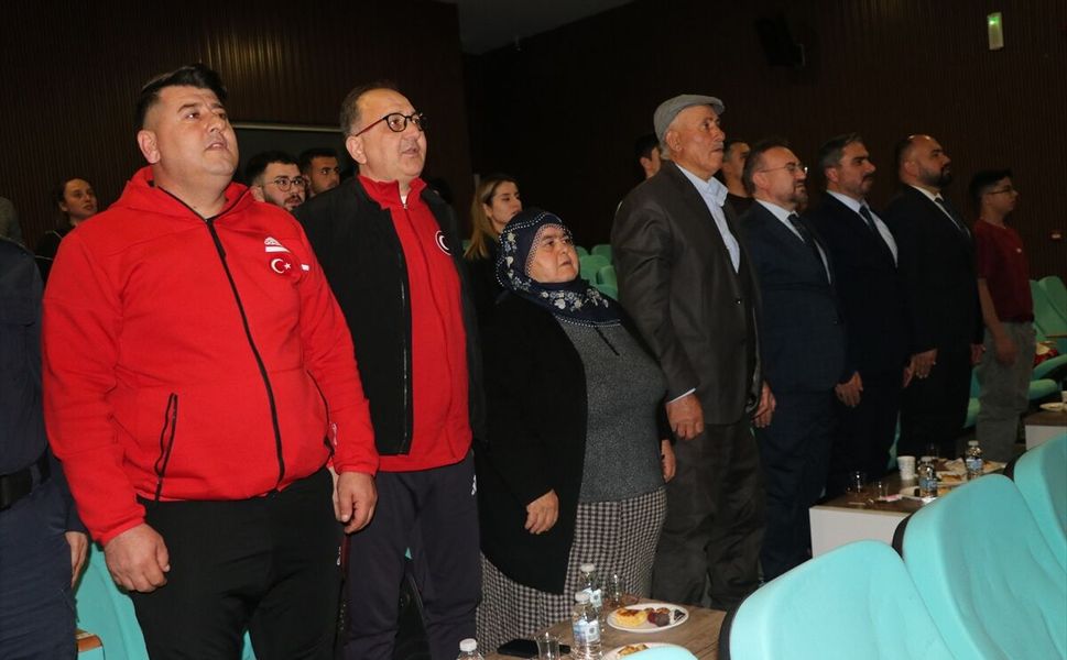 Milli güreşçi Rıza Kayaalp'in şampiyonluğu Yozgat'ta sevinçle karşılandı