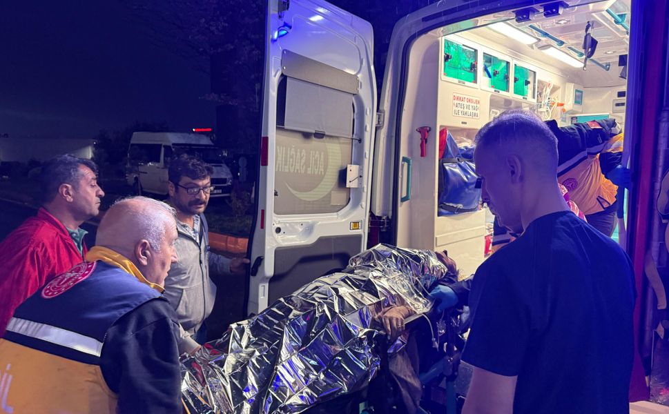 Malatya'da otobüsün şarampole devrilmesi sonucu 4 kişi öldü, 15 kişi yaralandı