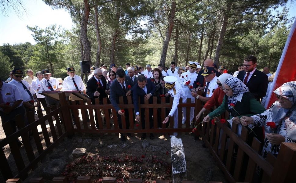 Çanakkale Savaşları şehidi Tabip Binbaşı Mehmet İsmail Bey mezarı başında anıldı