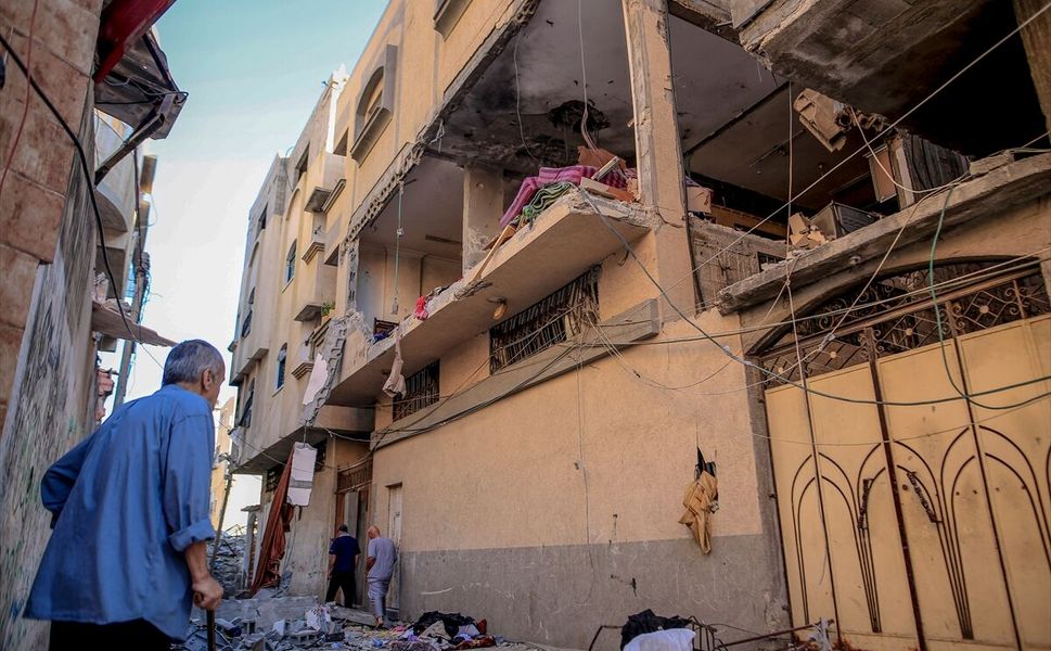 İsrail'in ateşkese rağmen Gazze'de düzenlediği saldırılarda 5 Filistinli hayatını kaybetti