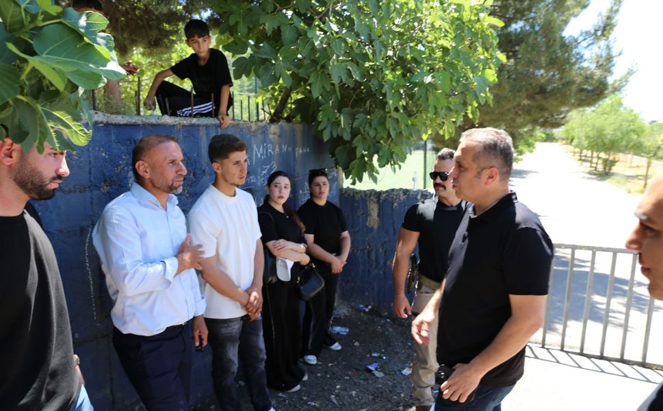 Şırnak'ta polis ekipleri AYT'ye geç kalan 12 öğrenciyi okullara yetiştirdi