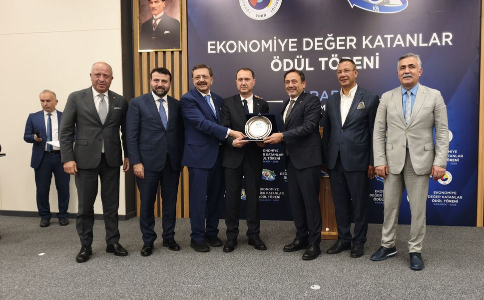 TOBB Başkanı Hisarcıklıoğlu, Karabük'te 'Ekonomiye Değer Katanlar Ödül Töreni'ne katıldı: