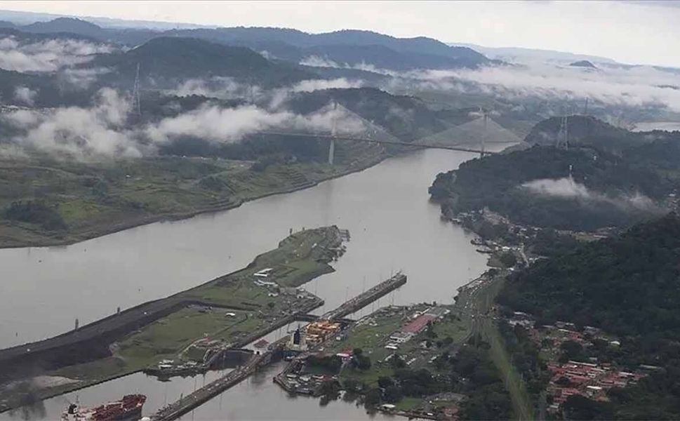 Panama Kanalı'nda günlük gemi geçiş sayısı azaltılacak