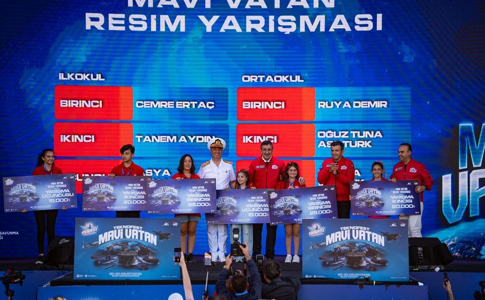 TEKNOFEST Mavi Vatan kapsamındaki yarışmalarda ödüller sahiplerini buldu