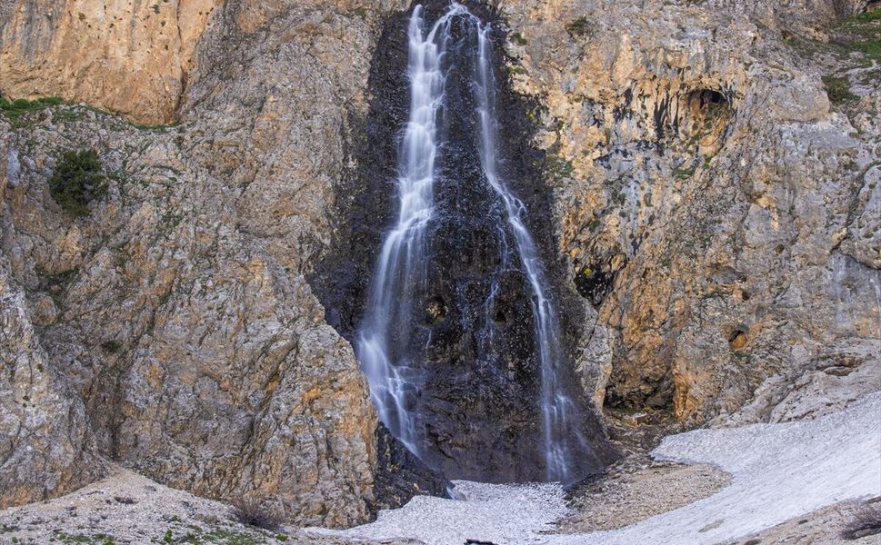 Tunceli'de dağcılık faaliyetleri doğa tutkunlarına yeni rotaların kapısını aralıyor