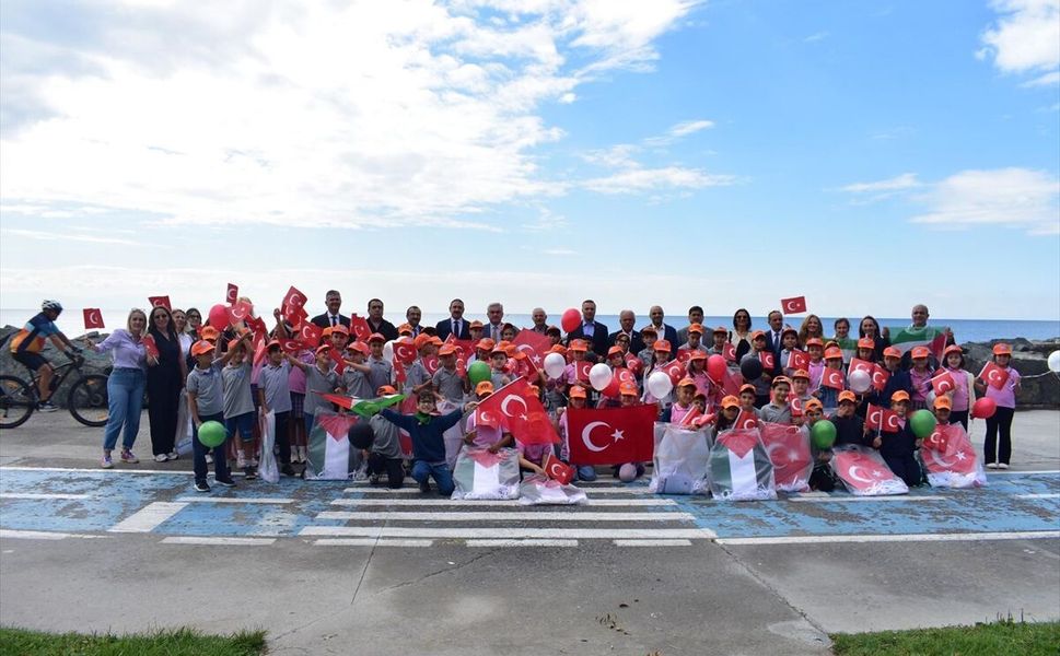 Bakırköylü öğrencilerden Gazzeli çocuklar için uçurtma etkinliği