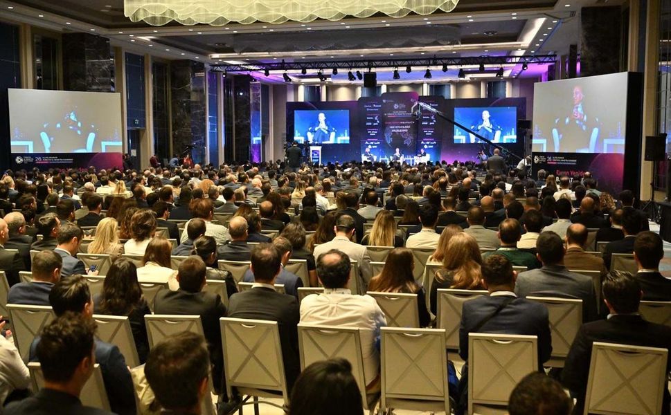 30. Uluslararası Türkiye İç Denetim Kongresi, "Kolektif Zekâ ile Güvenin Yeniden İnşası" temasıyla icra ediliyor