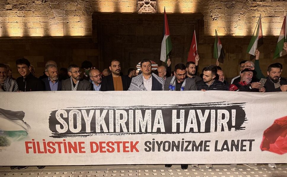 İsrail'in Gazze'de uyguladığı soykırım Niğde ve Kırşehir'de protesto edildi