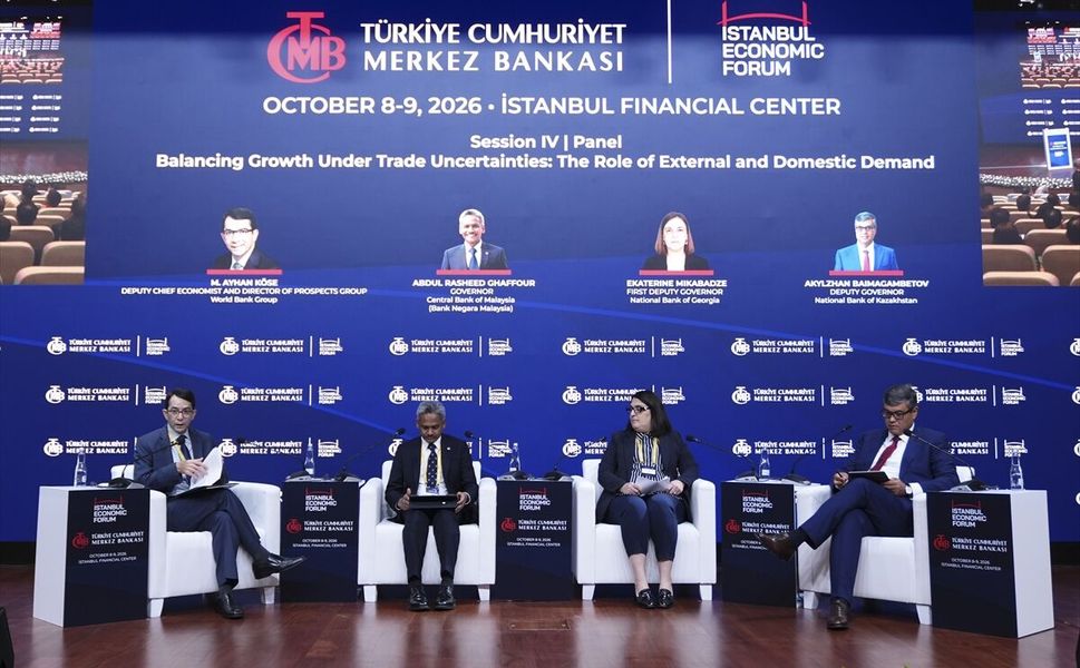 İstanbul Ekonomi Forumu'nda 'ticari belirsizlikler ve büyüme' ele alındı