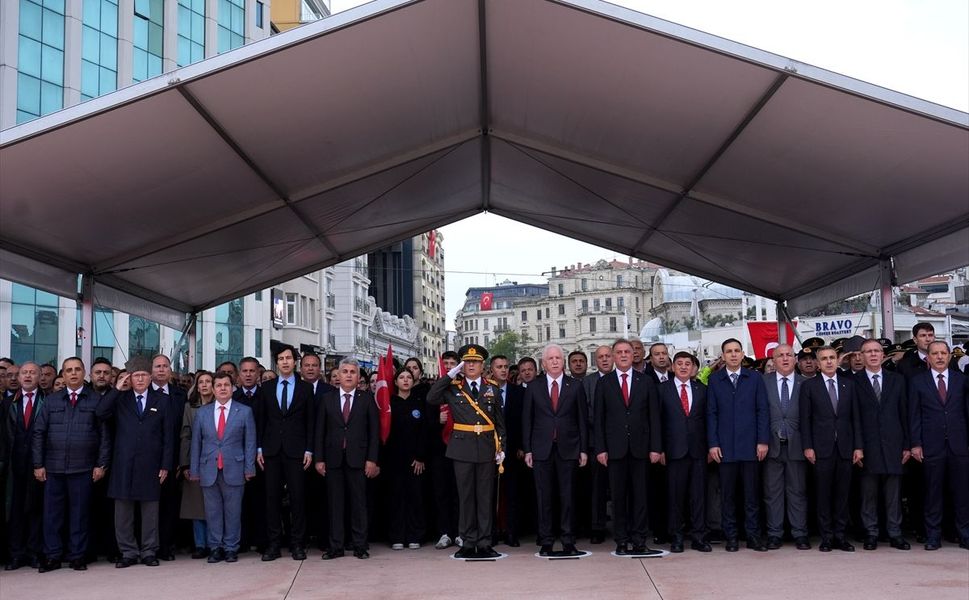 İstanbul'da Cumhuriyet'in 103. yılı kutlanıyor