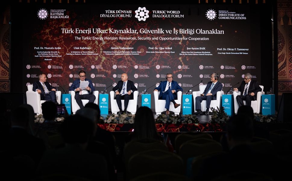 Türk Dünyası Diyalog Forumu kapsamında 'Türk Enerji Ufku' paneli düzenlendi