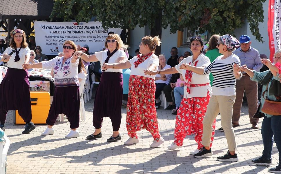 Türkiye ve Yunanistan'daki mübadil torunları Tekirdağ'da aynı sofrada buluştu