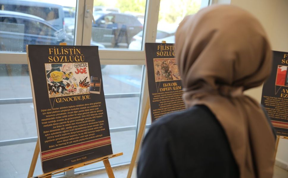 Türkiye'deki 9 üniversitede 'Yedi Bölge Tek Ses: Filistin Sözlüğü' programları düzenlendi