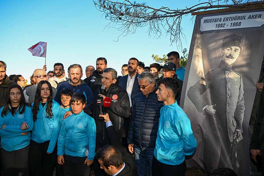 Antalyada Topcu Yuzbası Mustafa Ertugrul Aker Anıldı 2