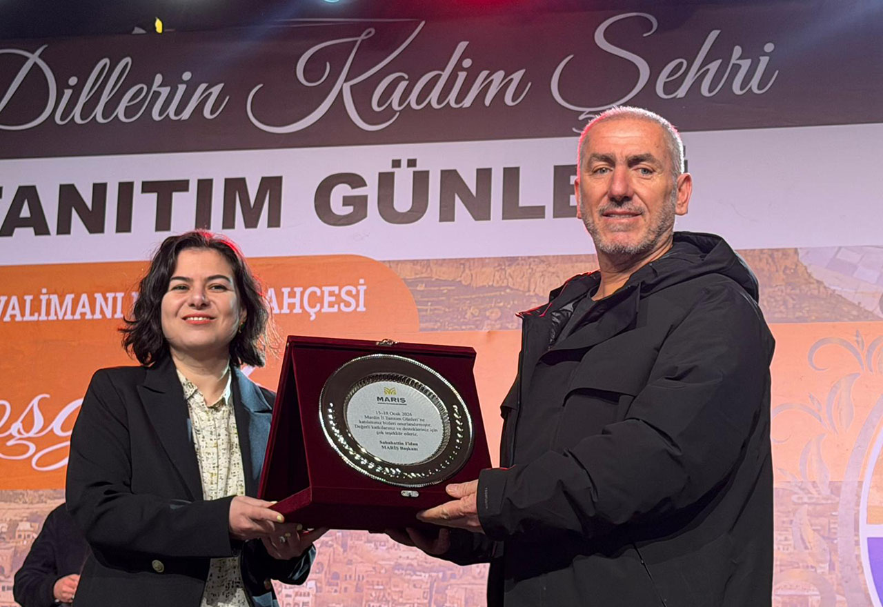 Melis Tüfekçioğlu