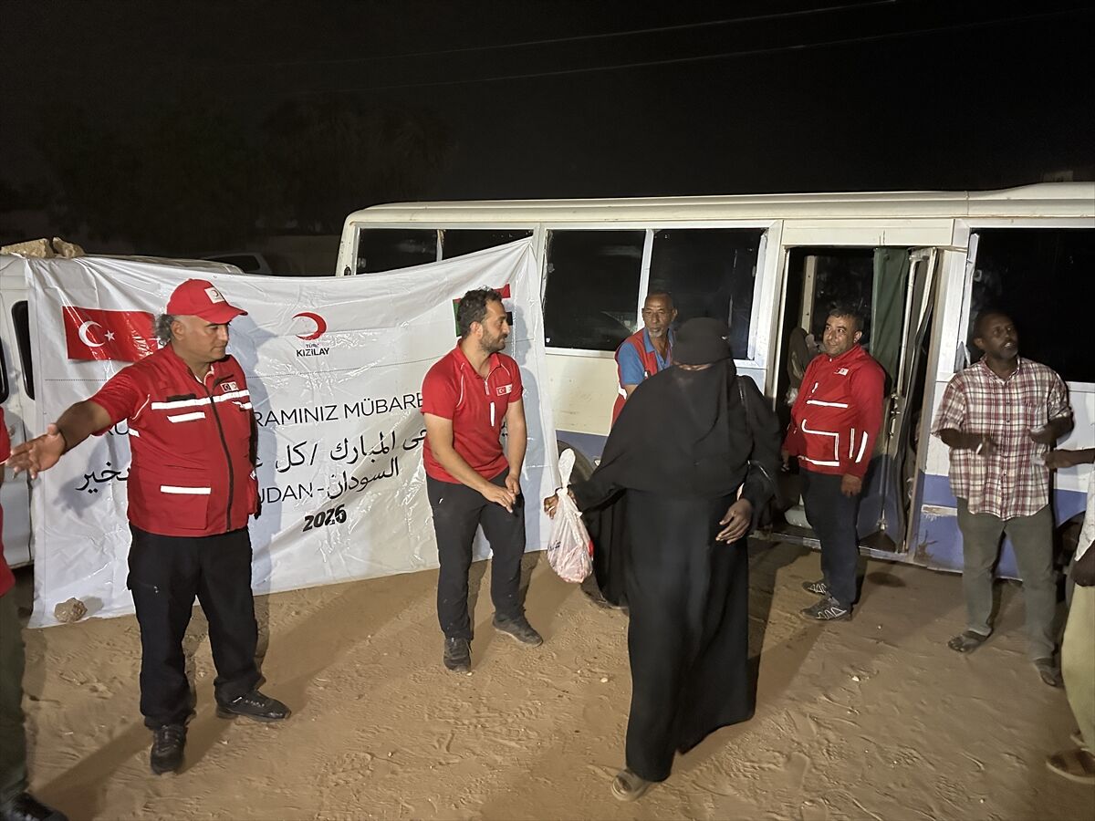 Türk Kızılay, Sudan'da 2 bin 100 hisse kurban eti dağıttı