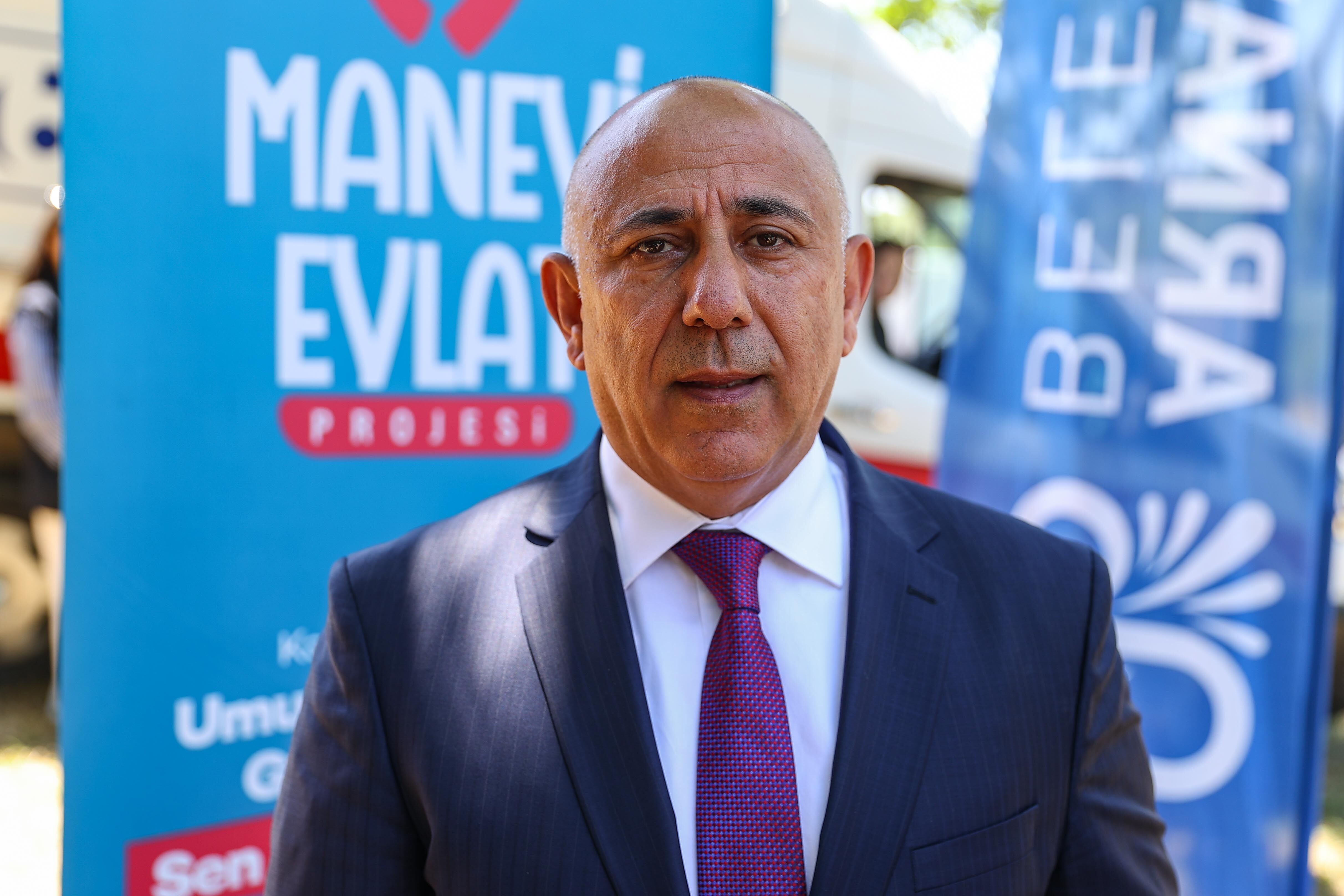 Arnavutköy'de 'Babalar Günü' dolayısıyla program düzenlendi