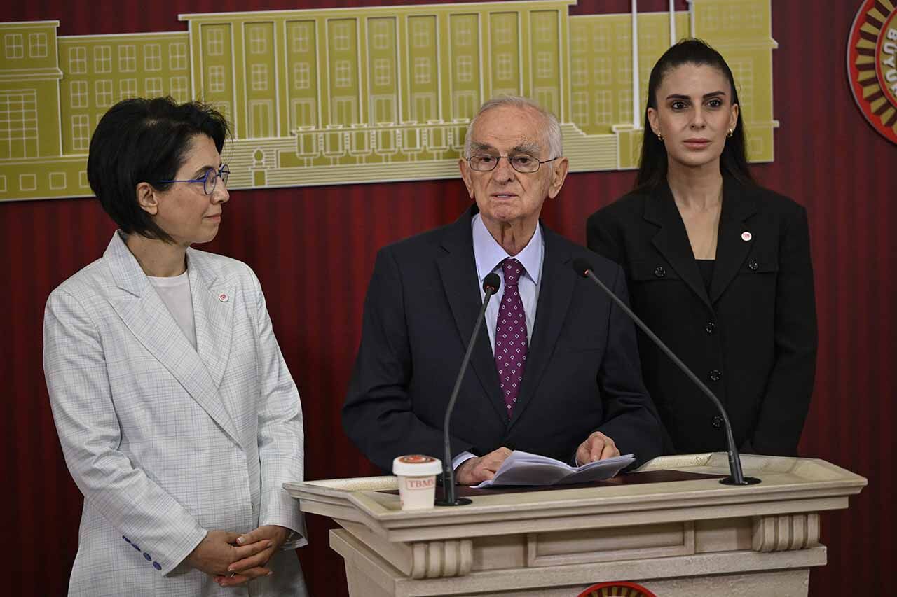 Aylin Yaman Önder Sav Gizem Özcan