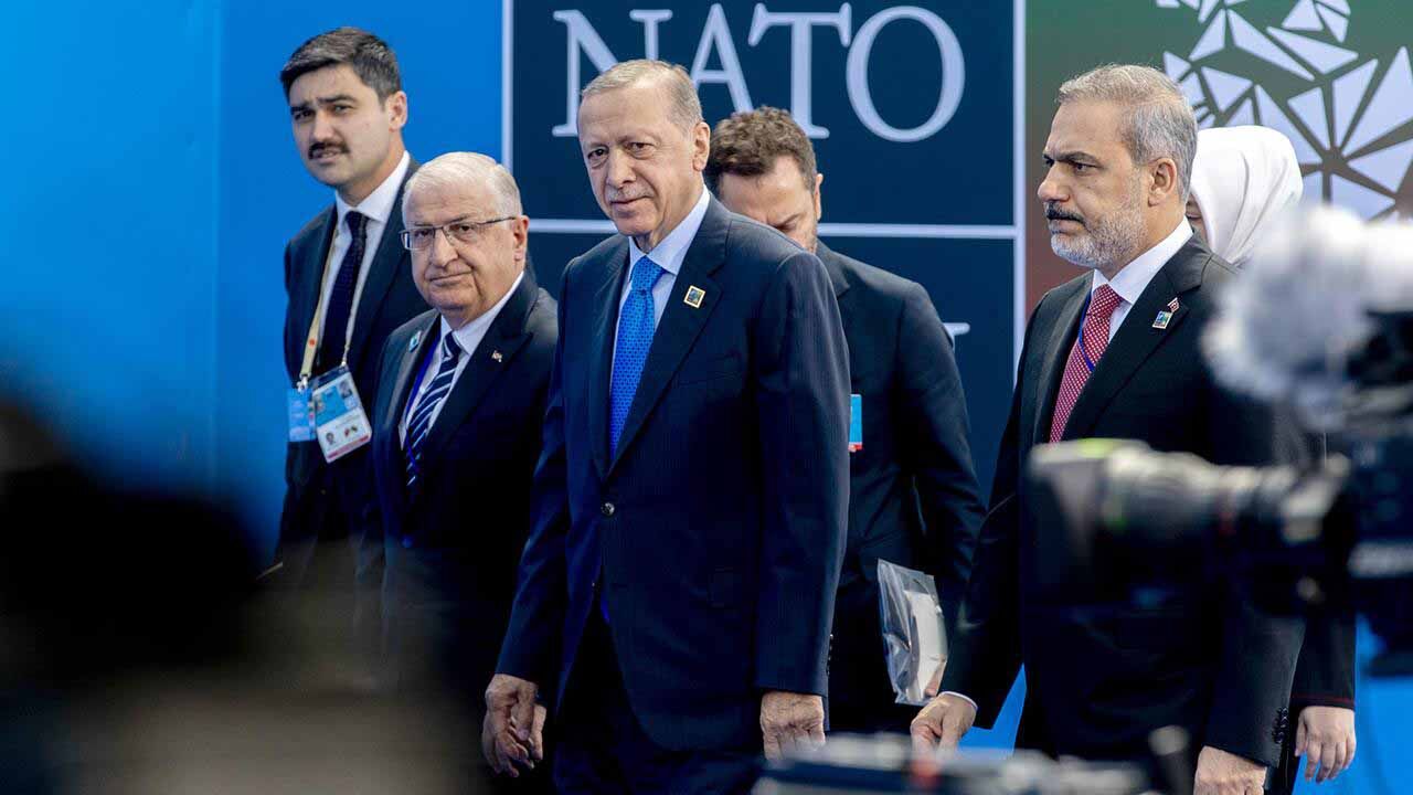 Erdogan Nato Liderler Zirvesi