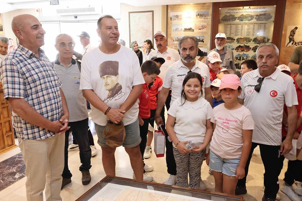 Kadi̇m Koç Hali̇l Bahadir Saka