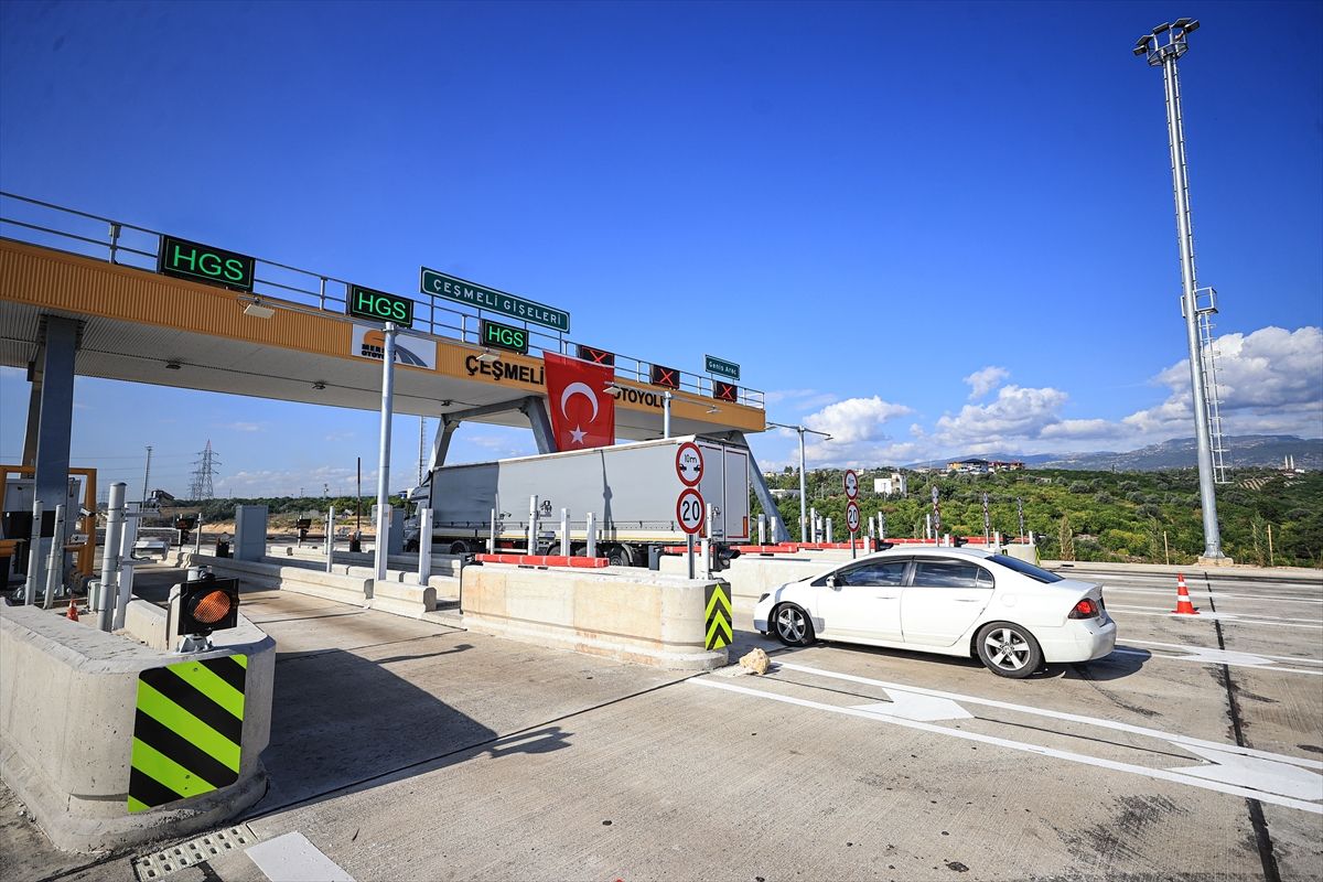 Mersin'de Çeşmeli-Taşucu Otoyolu'nun yapımı tamamlanan Kızkalesi kesimi trafiğe açıldı