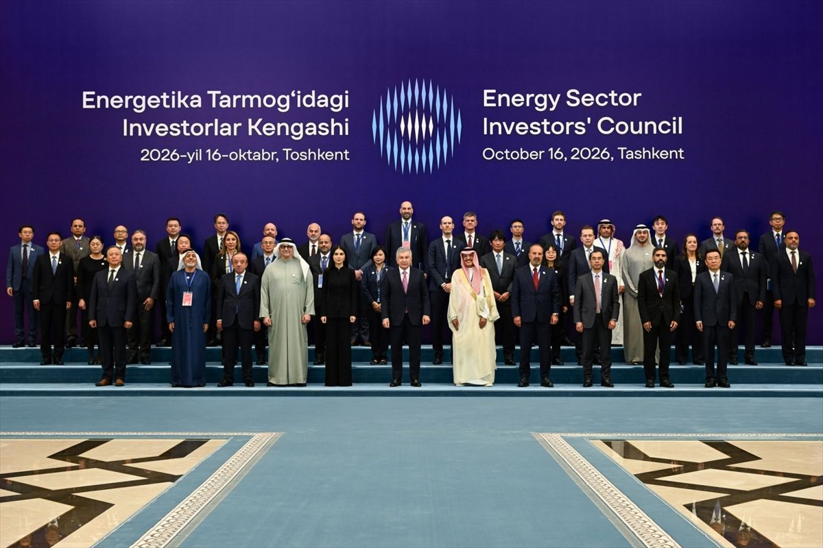 Özbekistan Cumhurbaşkanı Mirziyoyev, Türk şirketlerinin yöneticileriyle görüştü
